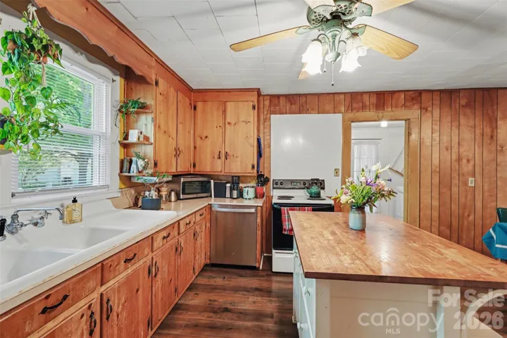 Plenty of meal prep space and cabinet storage