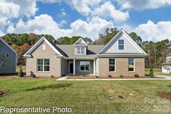 Homesite 419 features a 1.5-story Asheboro plan with a 3-car garage