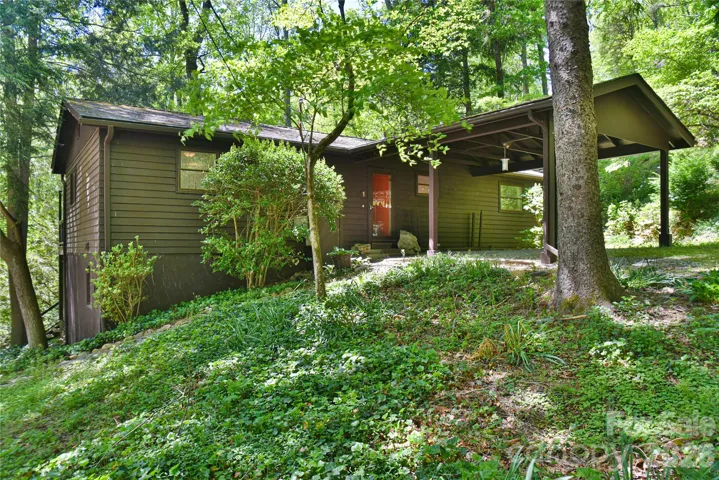 Welcome to 1 Hillcrest Lane. A beautiful retreat.