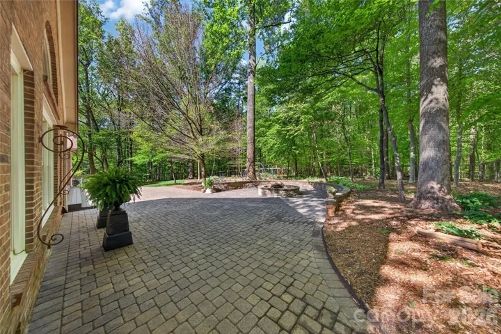 Fire Pit with Sitting Wall