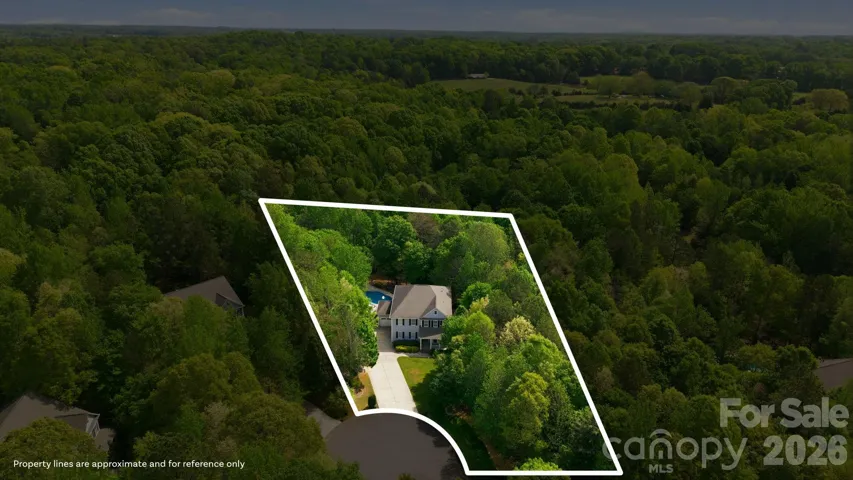 Cul-De-Sac Home on an  Wooded 1.569 Acre Lot