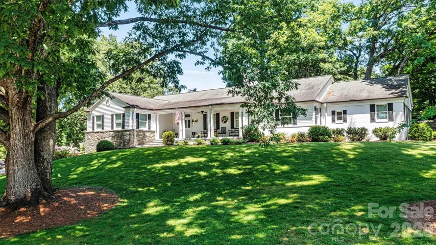 Front Yard/Entry View
