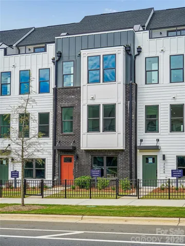 Front of homesite 27