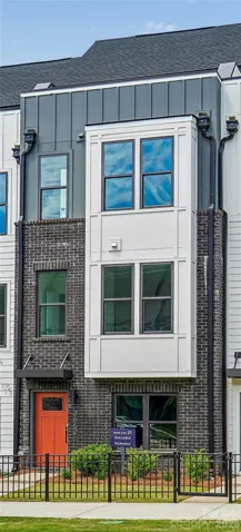 Front of homesite 27