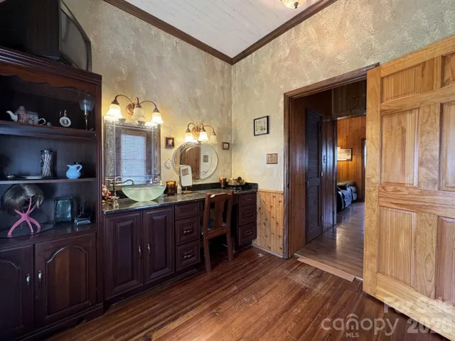 Main, full bath