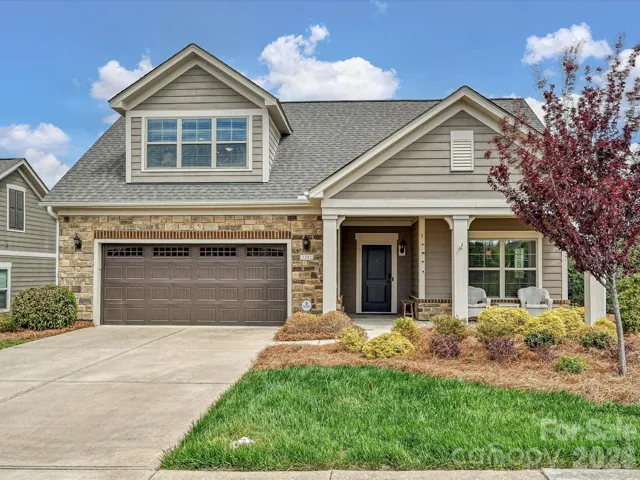 2202 Linconshire Lane