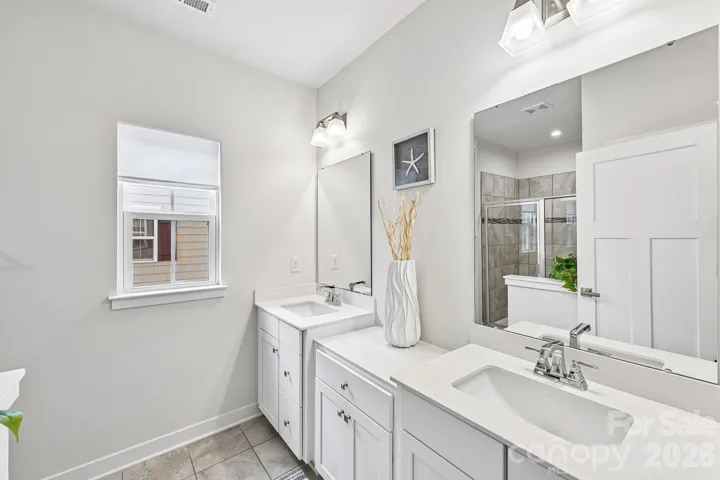  Dual Vanity Sinks & Cabinets