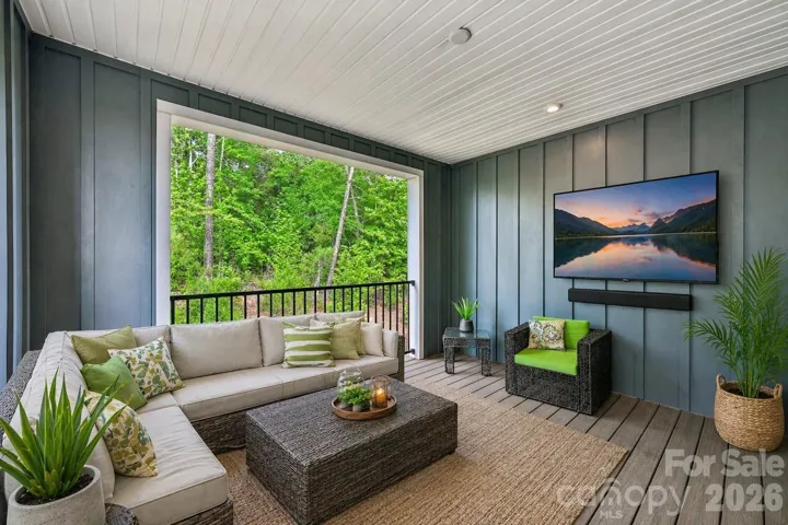  Outdoor Living at its finest! Virtually Staged
