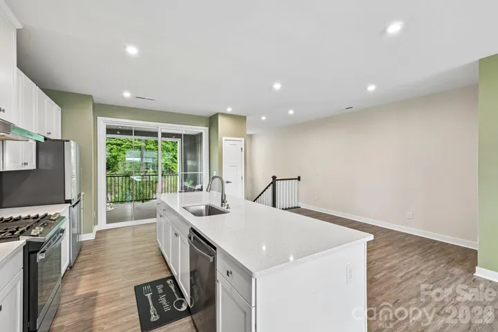 High ceilings, LED recessed lighting