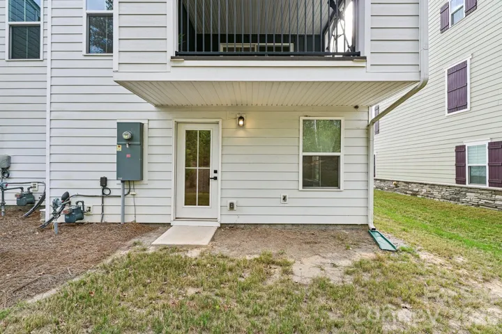 Downstairs Private Entrance