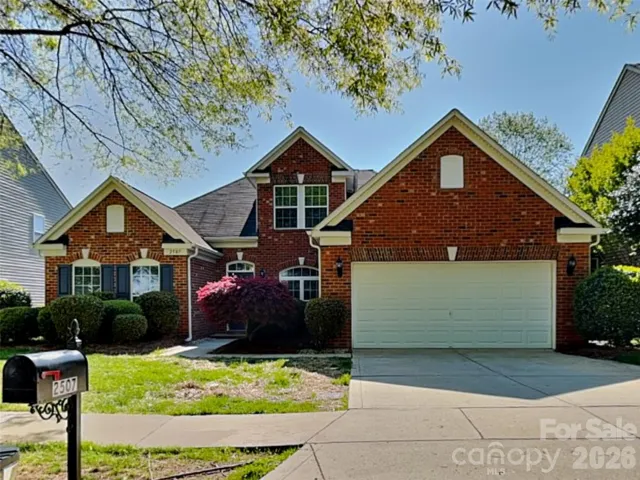 Welcome home to 2507 Post Oak!