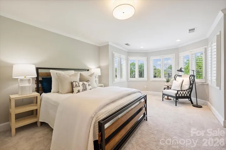 Upstairs Ensuite Bedroom