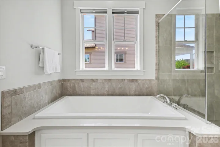 Relax and unwind in the saoker tub