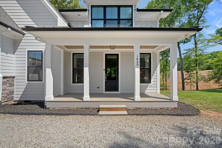 Quality build with designer finishes throughout. 