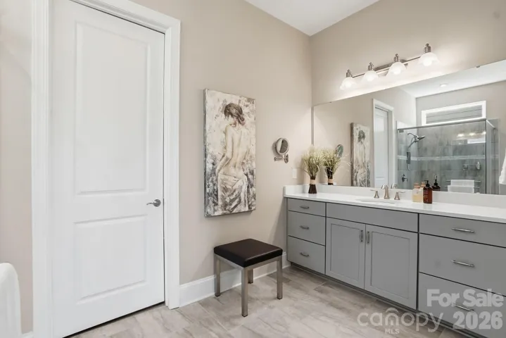 Beautiful primary bath 