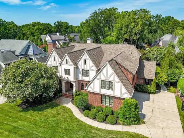 Welcome Home! Chiott Custom Home