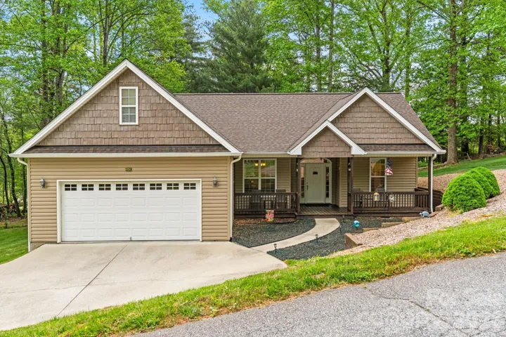 Welcome to 112 Chestnut Lane!