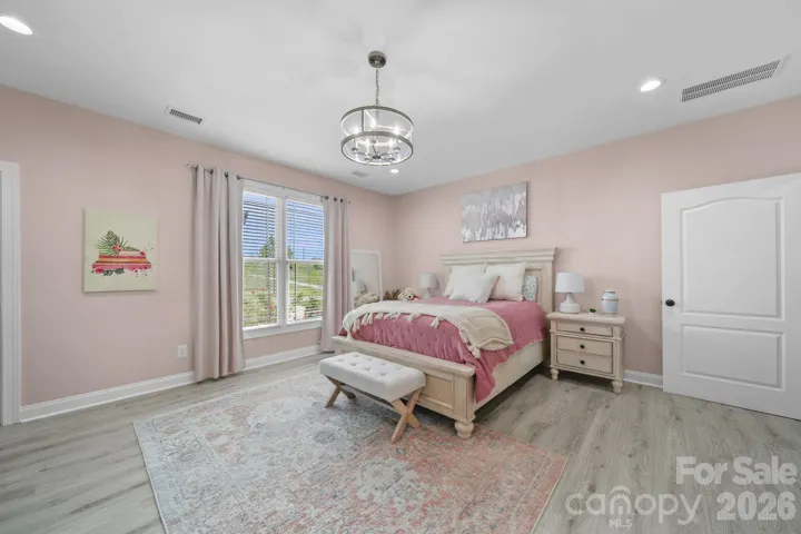 Secondary bedroom