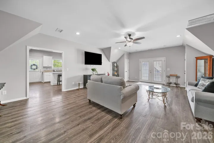 2nd Living 1/4's great room.