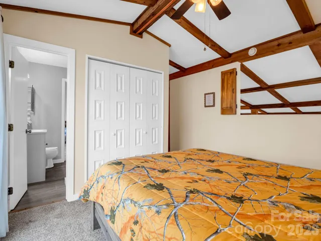 Upper Level Bedroom 