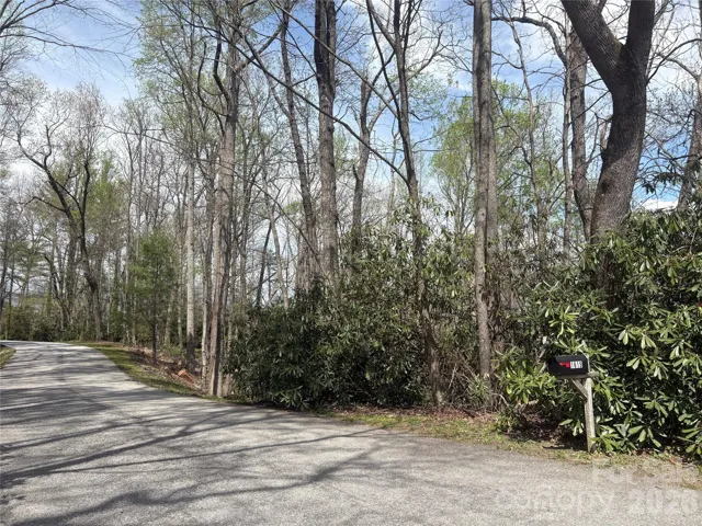 Top access road