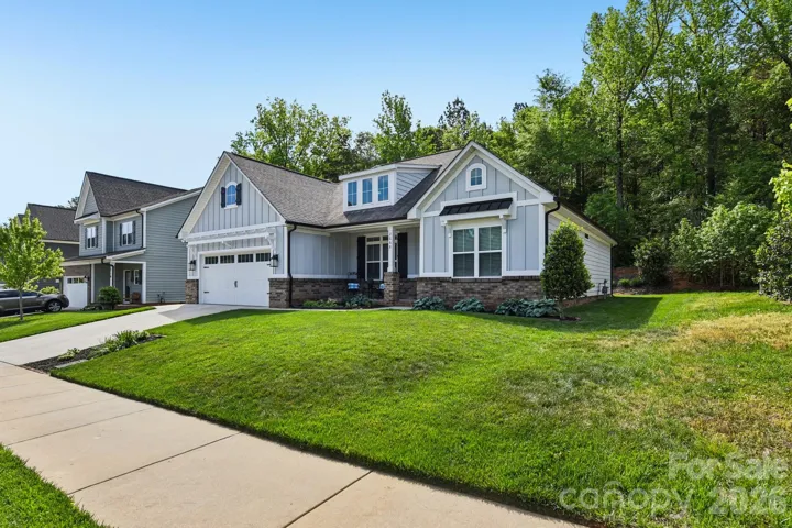 Curb appeal fully sodded yard