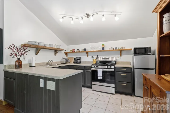 2nd Qtr Kitchen
