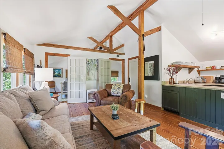 2nd Qtr Living Room