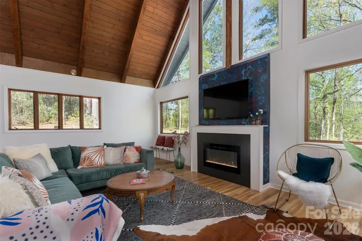 Electric fireplace can be for looks or extra heat