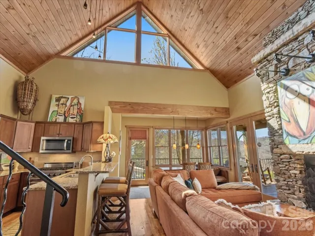 Open floor plan.