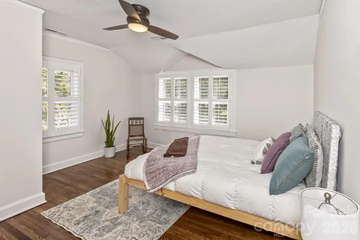 Bedroom #1