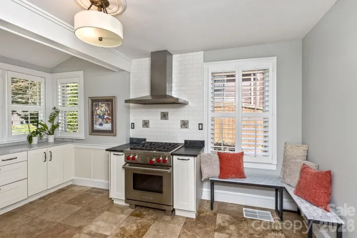 Breakfast nook for buyers vision 