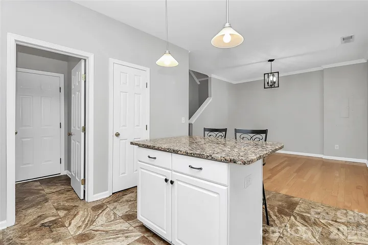 KITCHEN ISLAND