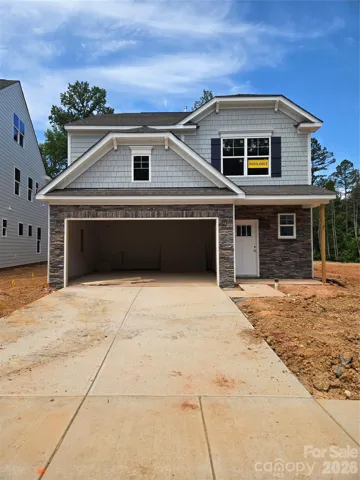 Homesite 34 features an Ellerbe F plan