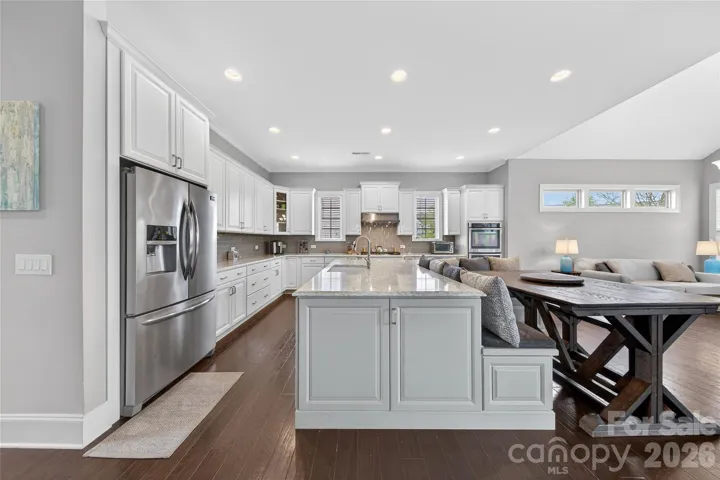 Gourmet Chef's Kitchen