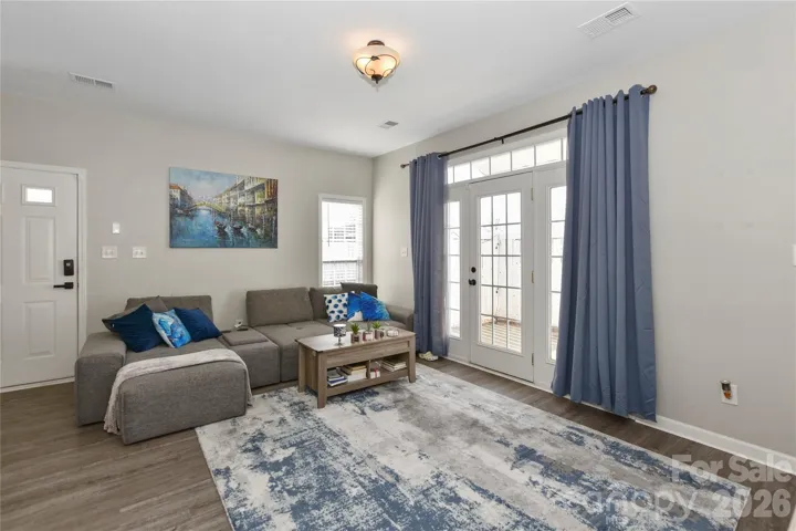 Bright and sunny living room