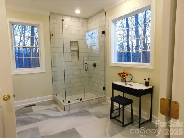 Newly renovated Primary Bath.