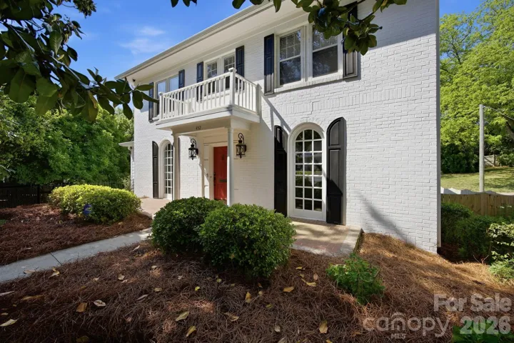 Beautifully landscaped lot on historic Union Street