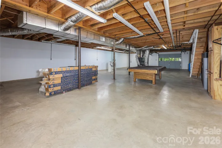 Basement, heated and cooled