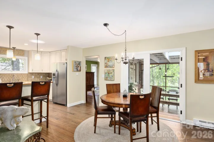 Modern, Open Floor Plan