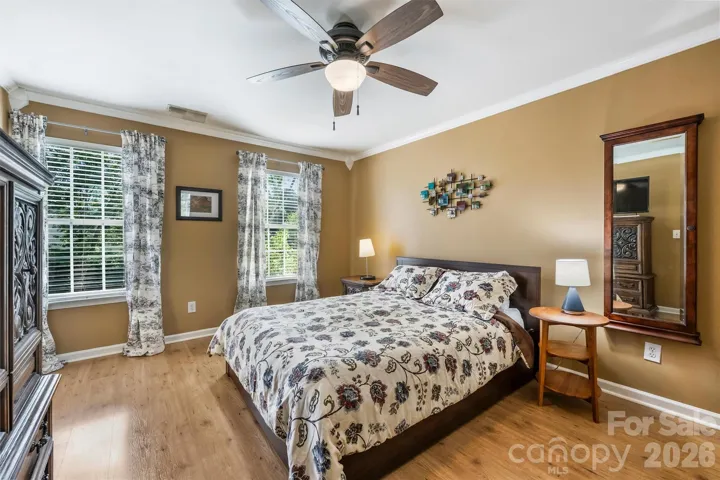 Spacious Primary Suite upstairs 