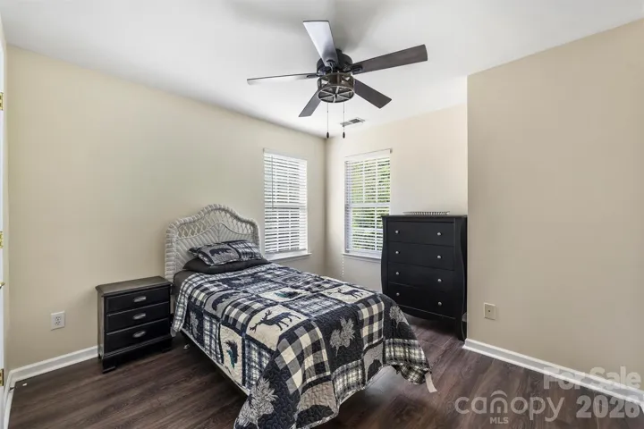 Guest Bedroom 3 upstairs 