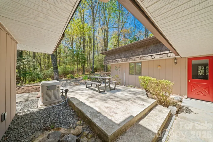 Perfect patio for picnics, hot tubs and outdoor entertaining 