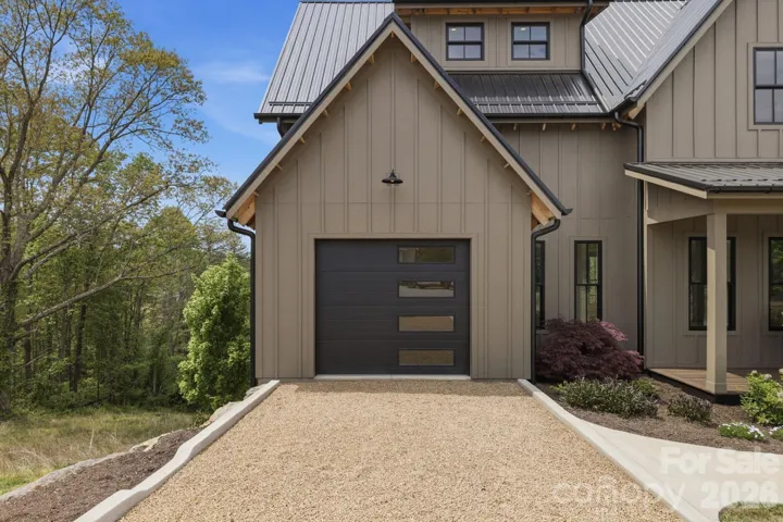 Single car garage