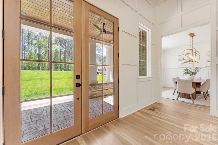 Entry Foyer 