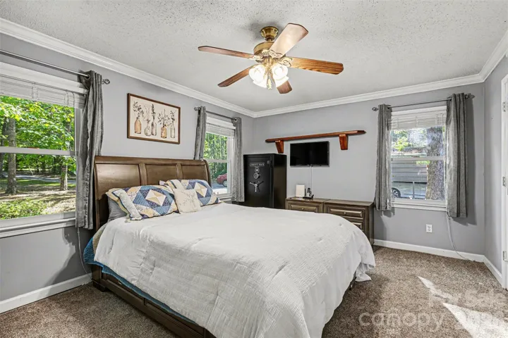 Primary suite on main level