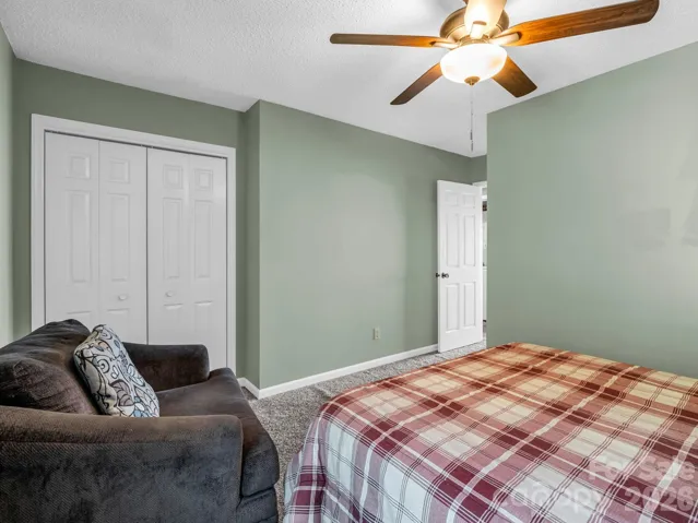Guest bedroom