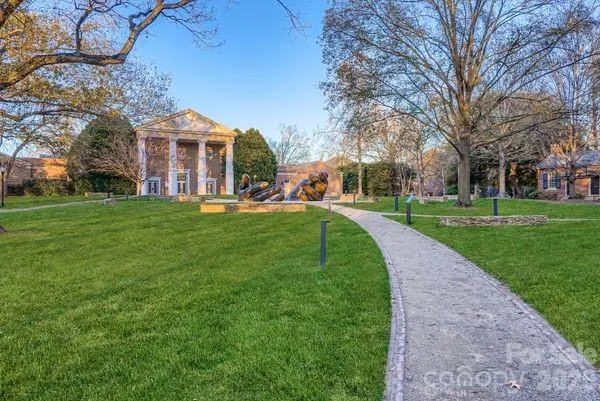 Charming Town of Davidson