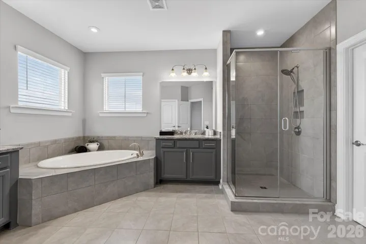 Spa Retreat Bath 