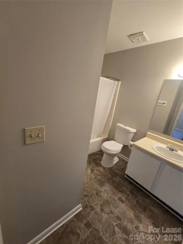 First bedroom interior perspective - Bathroom interior